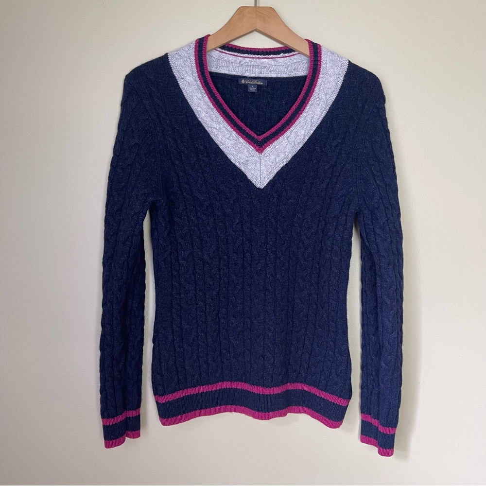 Brooks Brothers Lambs Wool V-Neck Blue with Light grey and pink color Size Large